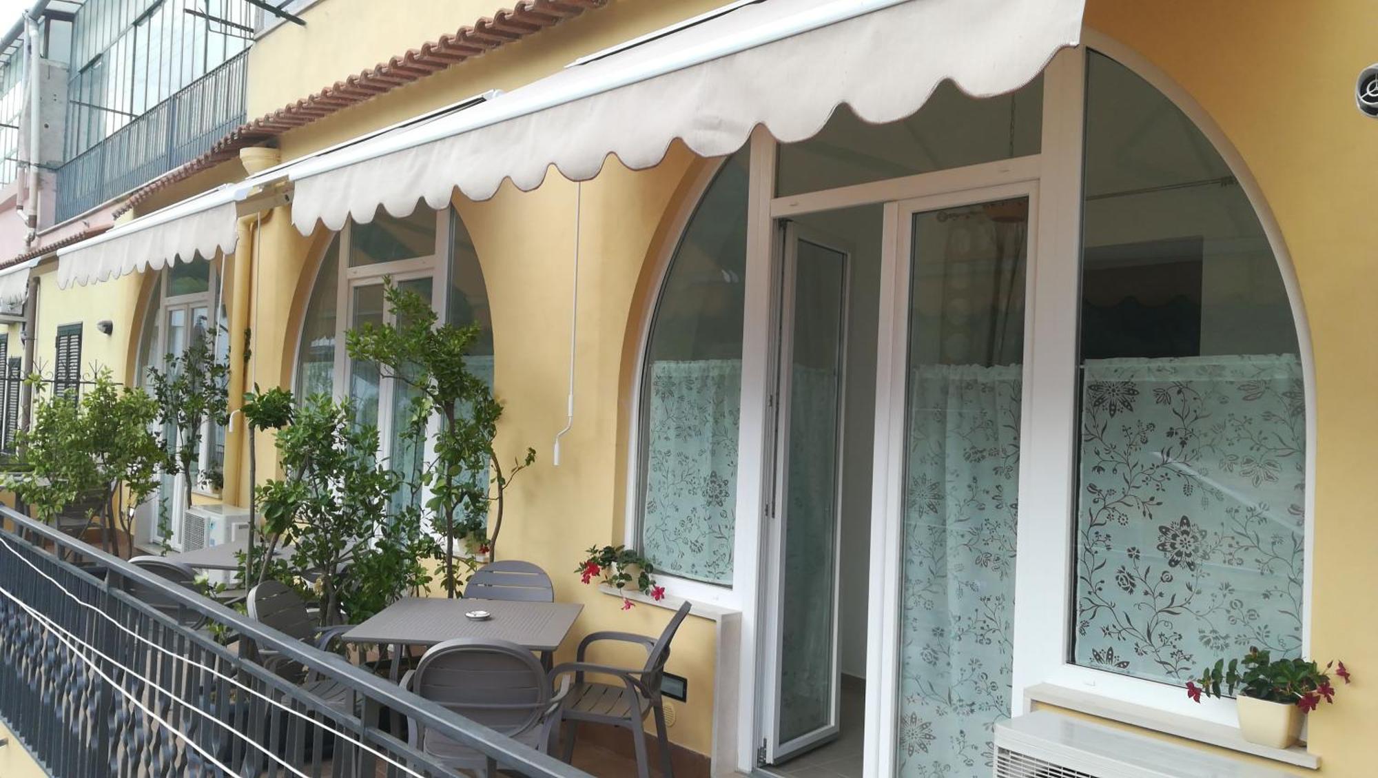 Il Covo Delle Civette Bed and Breakfast Vietri Rum bild